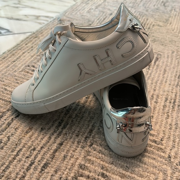 Givenchy Paris white sneakers size 40 - Picture 9 of 12